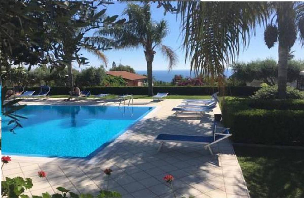 Delta Club Residence Capo Vaticano Kültér fotó