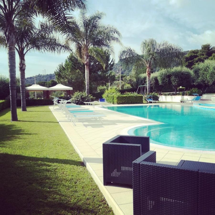 Delta Club Residence Capo Vaticano Kültér fotó